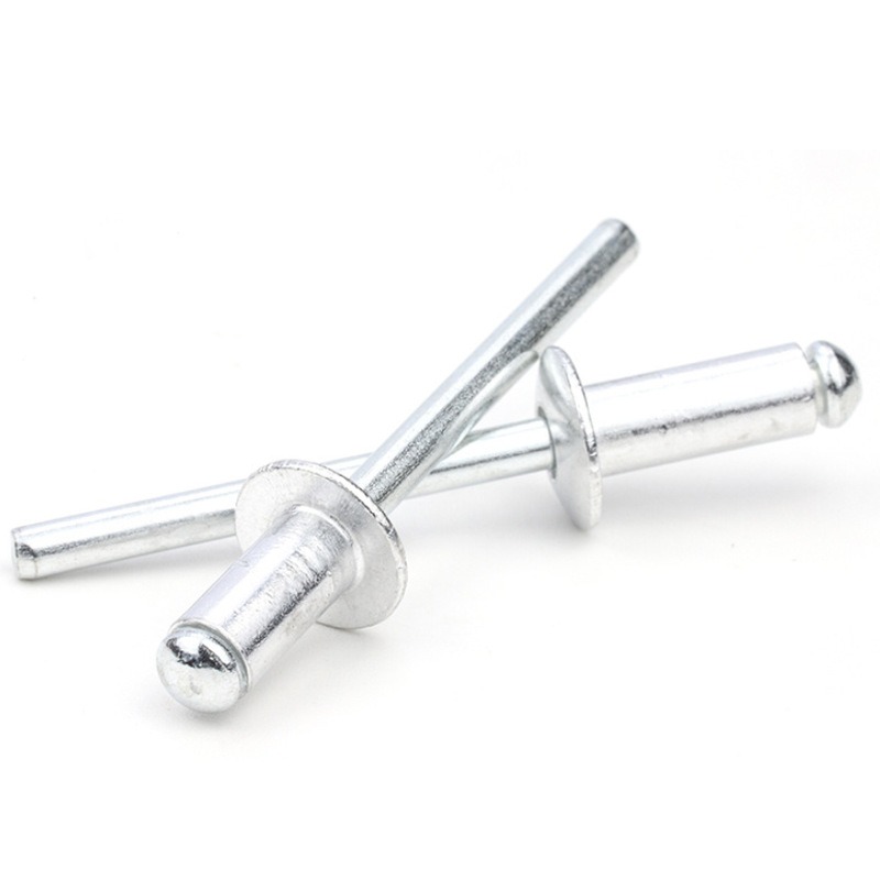 Enostranska zakovica za vlečenje jedra